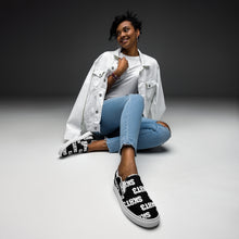 Load image into Gallery viewer, UTO IV "SK8T3" Women’s Slip-On Canvas Shoes
