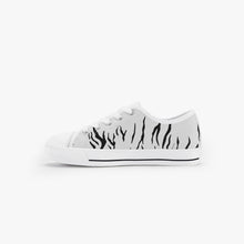 Load image into Gallery viewer, UTO IV Kid’s Low-Top Canvas Shoes