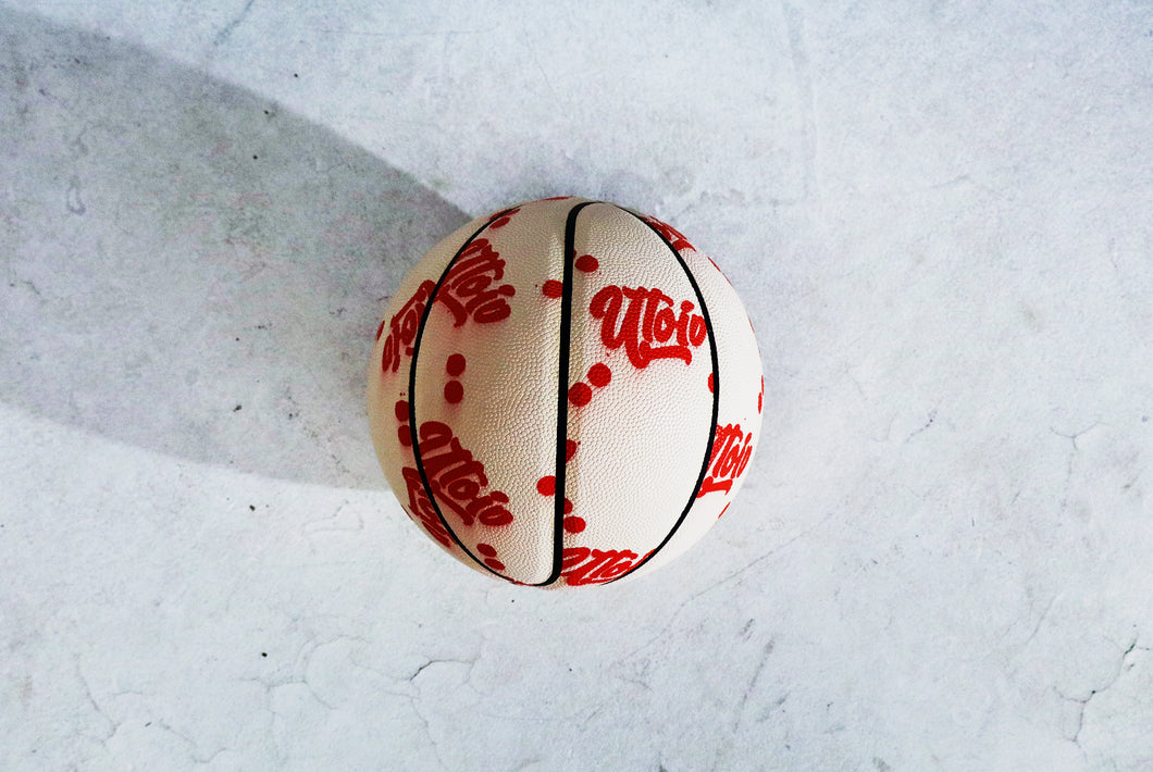 UTO IV 