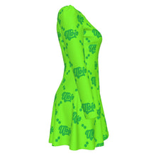 Load image into Gallery viewer, UTO IV Prêt-à-Porter Dress
