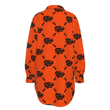 Load image into Gallery viewer, UTO IV Signature Longline Shirt — Plus Size
