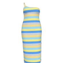 Load image into Gallery viewer, UTO IV Plus Size Oblique-Shoulder Dress
