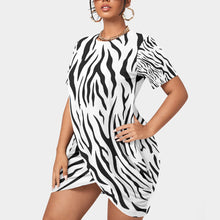 Load image into Gallery viewer, UTO IV Women’s Stacked Hem Dress With Short Sleeve（Plus Size）
