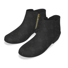 Load image into Gallery viewer, UTO IV "Midnight" Maison Suede Boot
