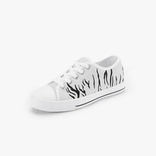 Load image into Gallery viewer, UTO IV Kid’s Low-Top Canvas Shoes
