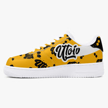 Load image into Gallery viewer, UTO IV &quot;Hornet&quot; Low-Tops
